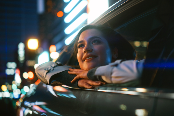 The Ultimate Guide to Digital Out-of-Home (DOOH)